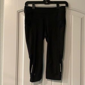 Athleta Crop Legging